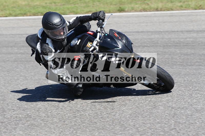 /Archiv-2025/48 25.08.2025 Cornu Master School ADR/gruen-vert/111